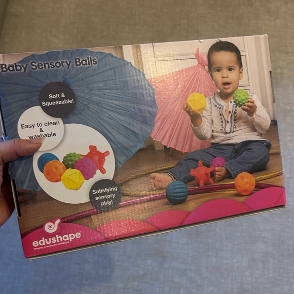 NWT in box EDUShapes Montessori Baby Sensory Balls Colorful 6pc Set - Picture 4 of 4
